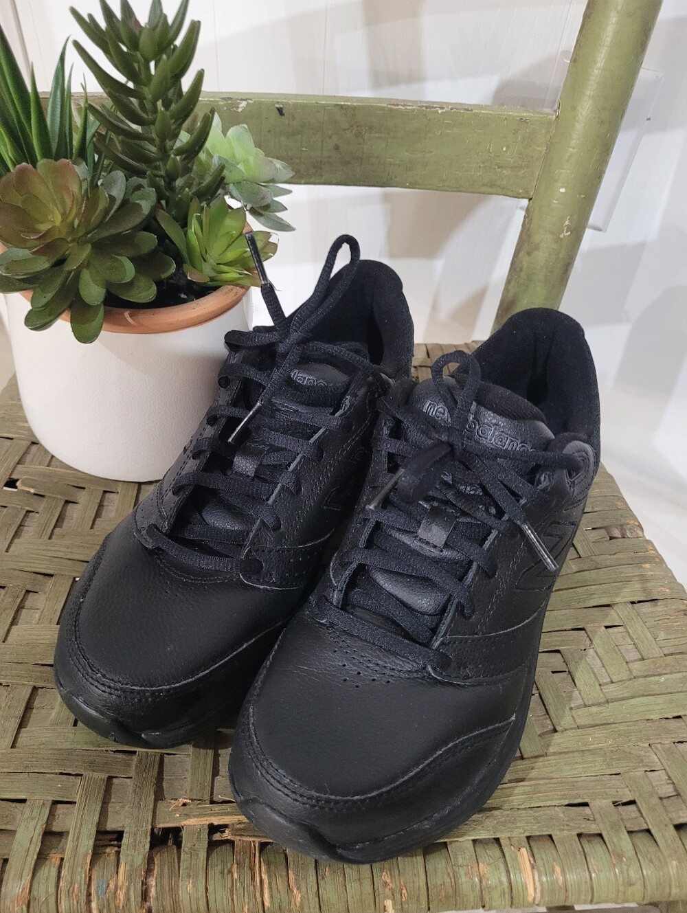 New Balance Womens Black 928V3 Lace-Up Comfort Sneakers Size 7